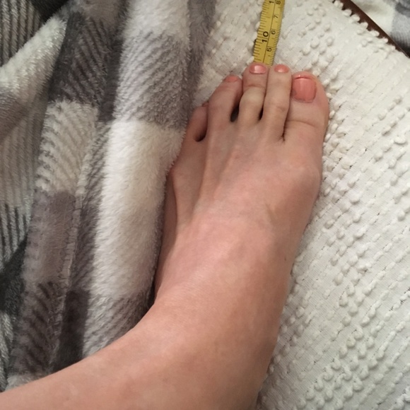 SCHUTZ Sand & Gold “Carmen” Fringe Sandals New in Box!! - Picture 15 of 15